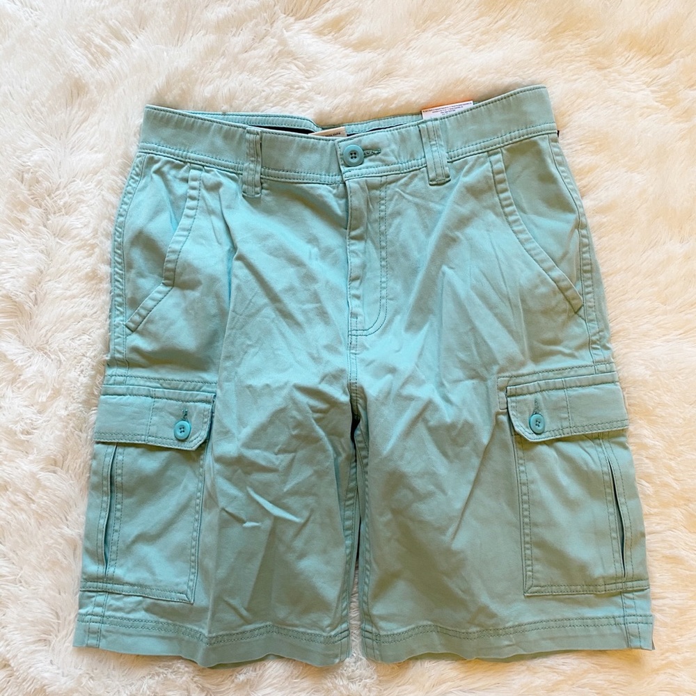 Men’s St. John’s Bay NWT Shorts Size 32